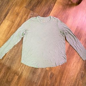 Soft lightweight Aerie longsleeve tee
